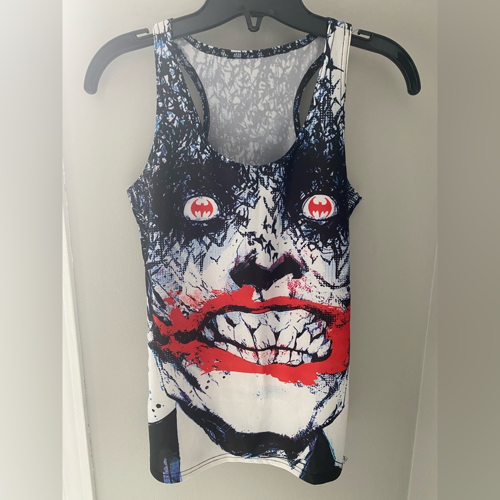 Joker print sleeveless camisole top 🖤🤍❤️